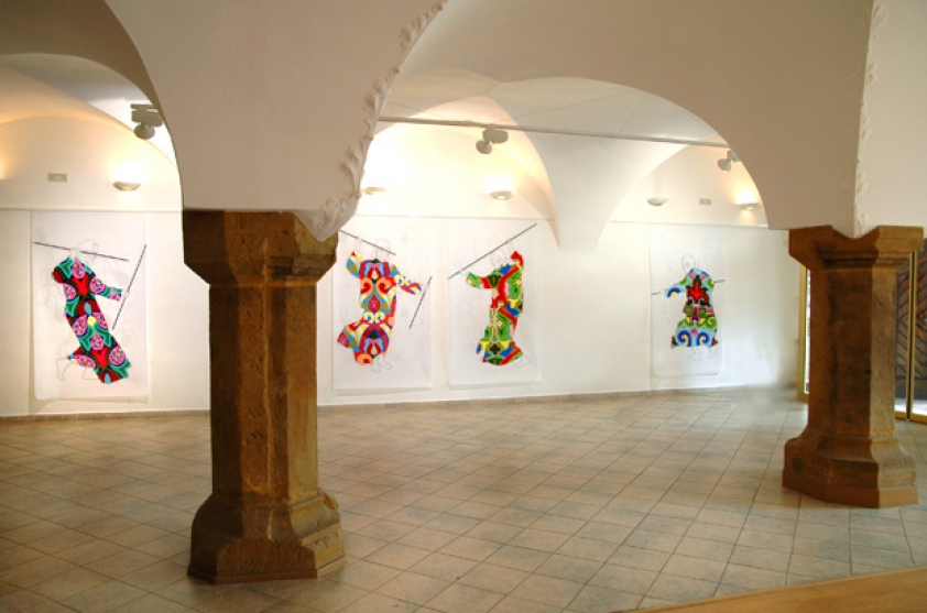 http://a841695758.mirunadragan.com/files/gimgs/th-14_1installation_view.jpg